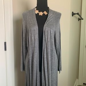 Gray duster